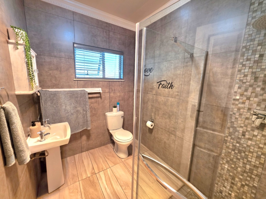 4 Bedroom Property for Sale in Panorama Free State